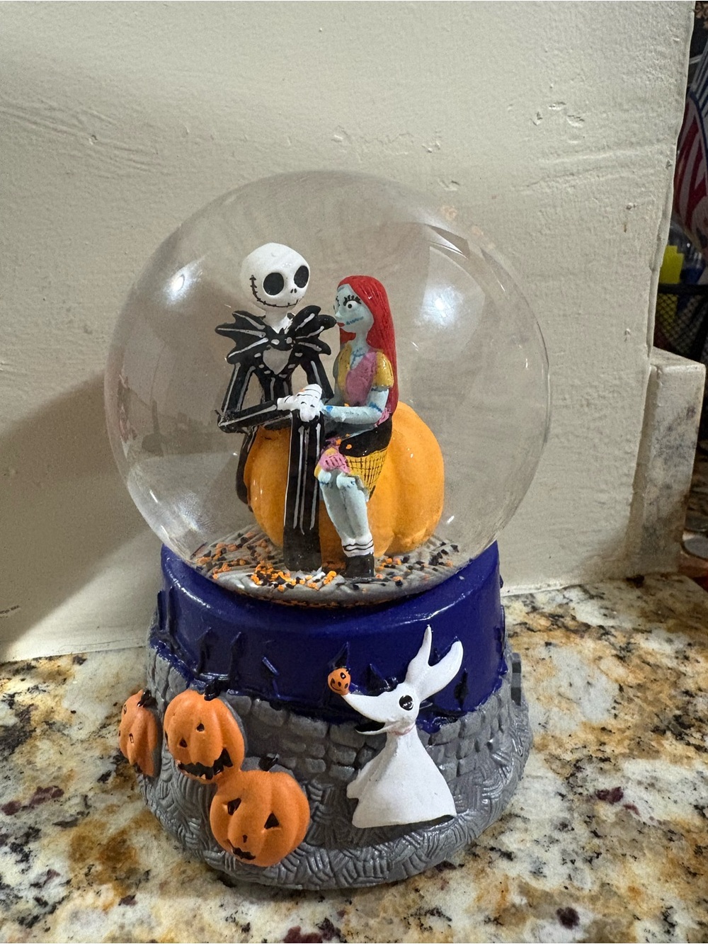 Disneys Nightmare Before Christmas Jack and Sally Snowglobe
